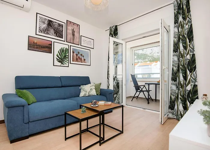 1 Bedroom Beautiful Apartment In Baska Voda