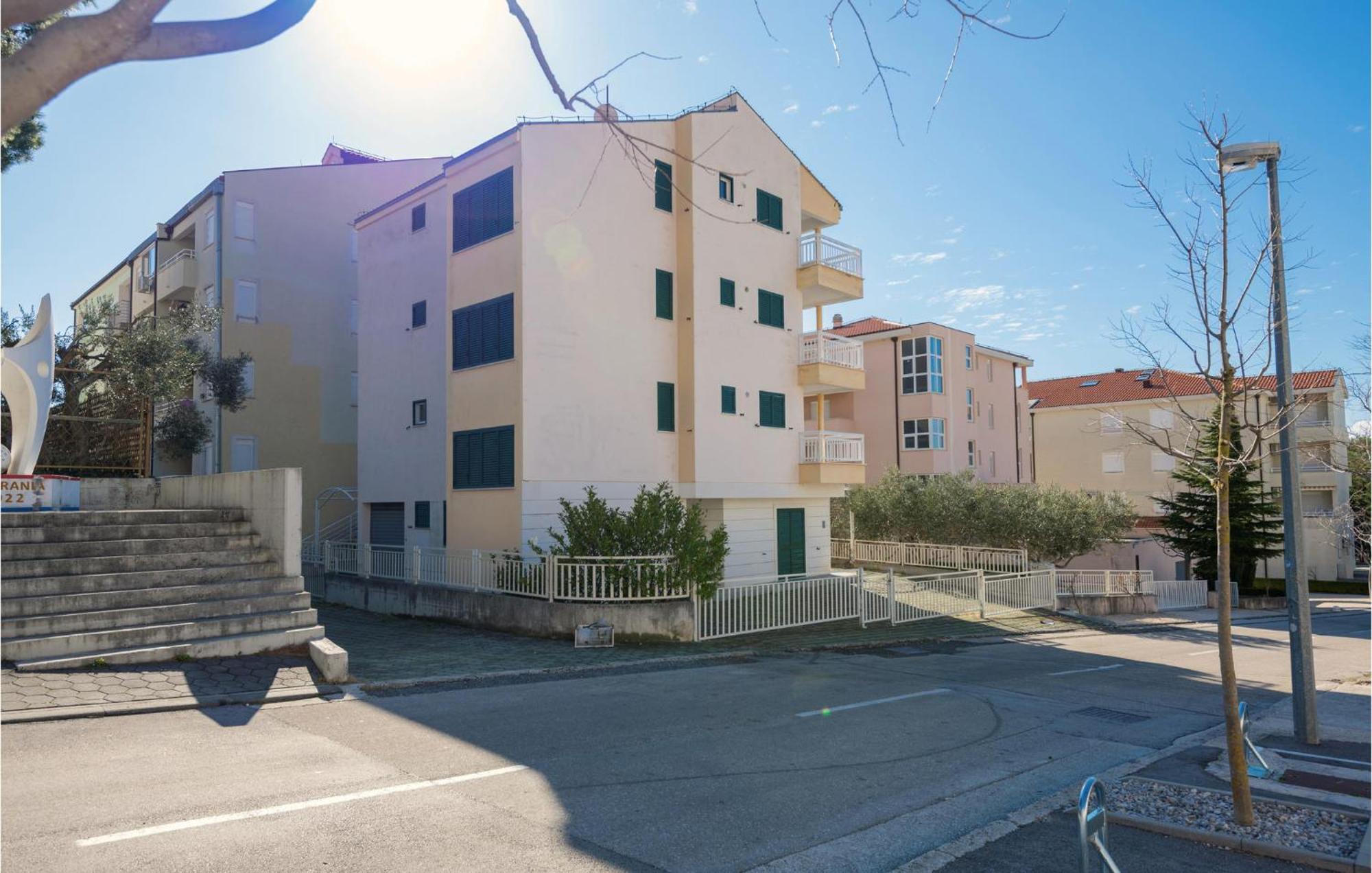 1 Bedroom Beautiful In * Baska Voda
