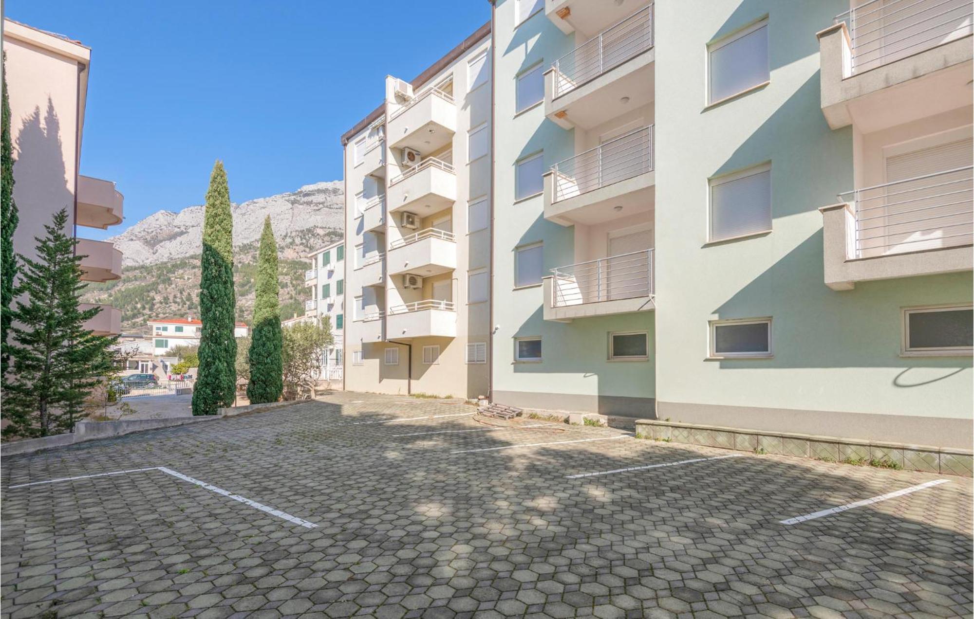 Apartment 1 Bedroom Beautiful In