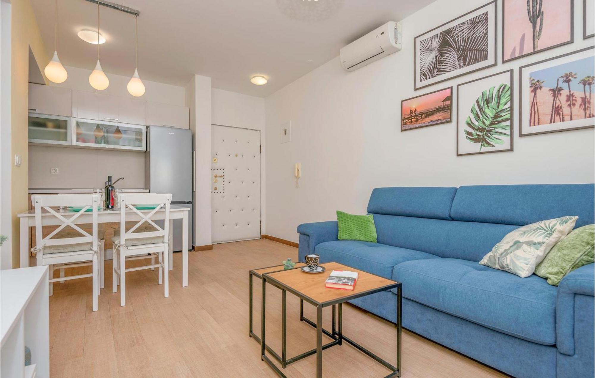 1 Bedroom Beautiful In *